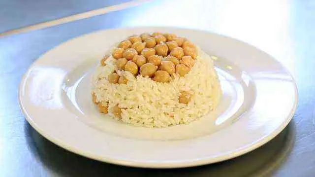 Nohutlu Tavuklu Pilav